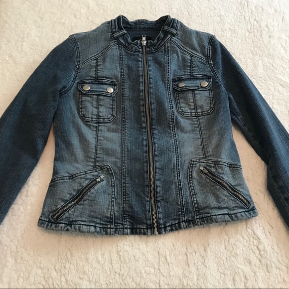 Jean Jacket - Picture 2 of 6